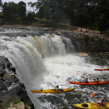 Haruru Falls